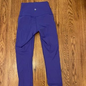 Lululemon leggings size 2 21inch, purple, wonder under